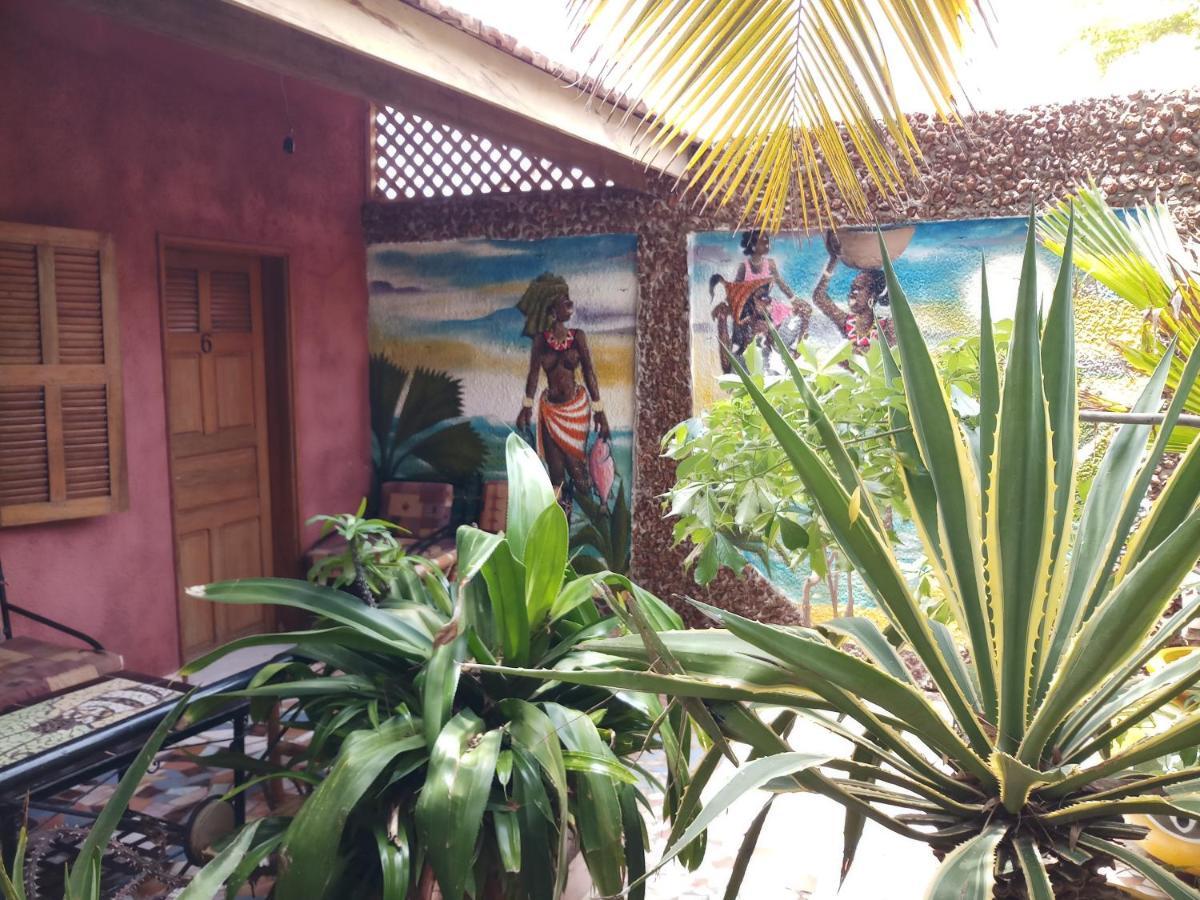 Auberge Khady Saly Portudal Buitenkant foto