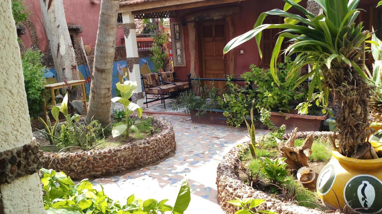 Auberge Khady Saly Portudal Buitenkant foto