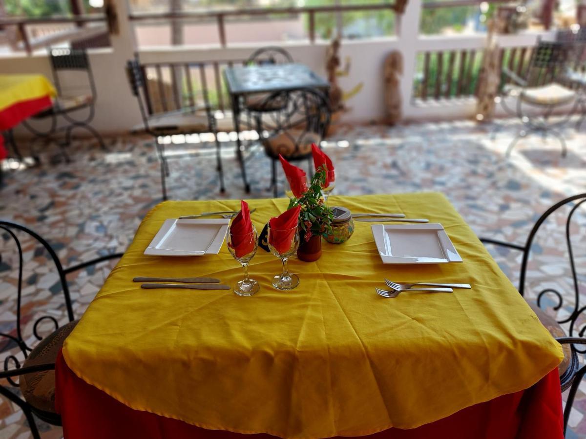 Auberge Khady Saly Portudal Buitenkant foto